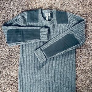 Like New! L.L. Bean Lamb’s Wool Sweater